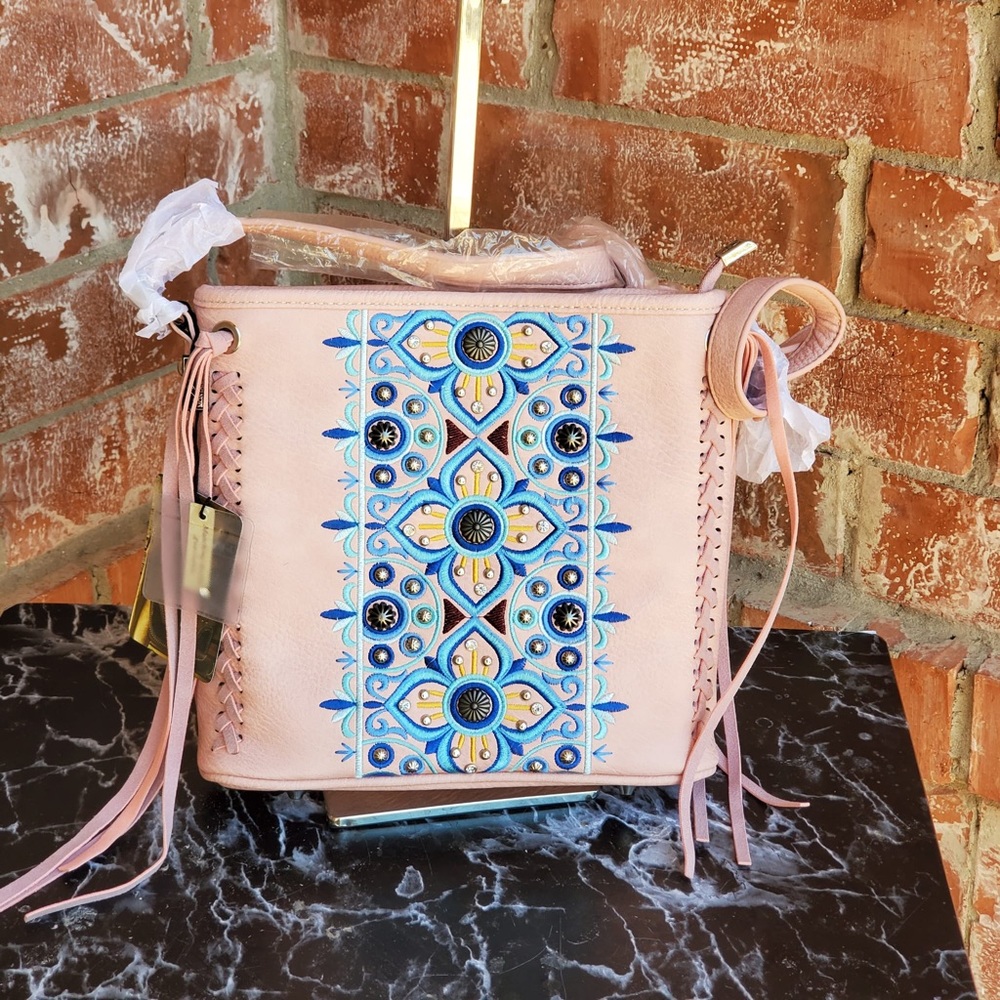 Montana West Embroidered Collection Crossbody